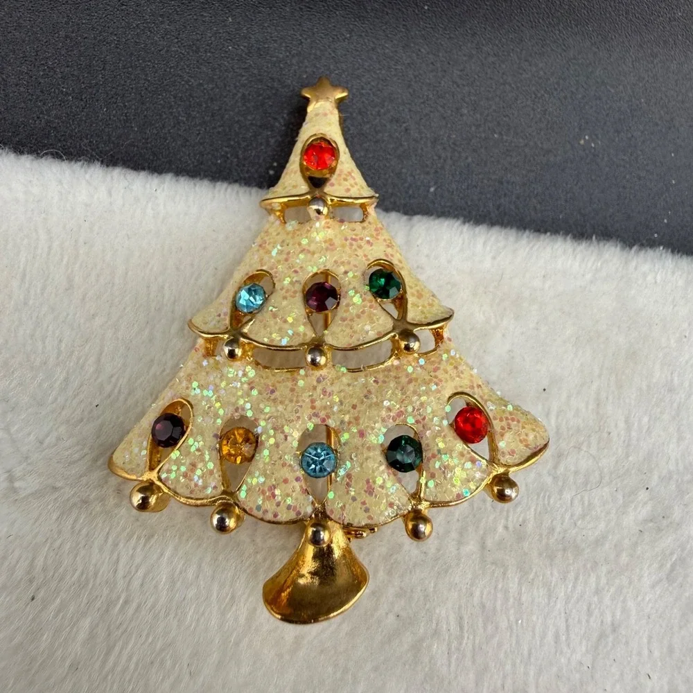 Vintage Christmas Tree Brooch Gold Tone Glitter Rhinestone